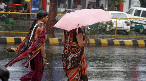 possibility rain cloudy weather heat sun highest temeperature pune