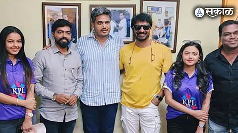 kiran mane shared post about cricket baramati meets mla rohit pawar