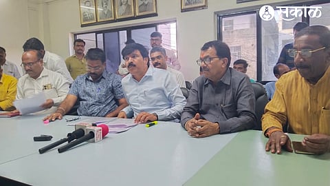 Institutions created to maintain the power of the market committee were invalidated by the government, former MLA Kadam's criticism of MLA Bankar