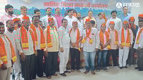 Thackeray Sena office bearers and activists present at the entrance ceremony.