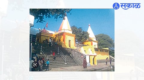 panoramic view of the temple.