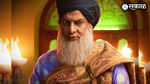 Kiran Mane play hakim chacha role in upcoming ravrambha marathi movie cast om bhutkar release date