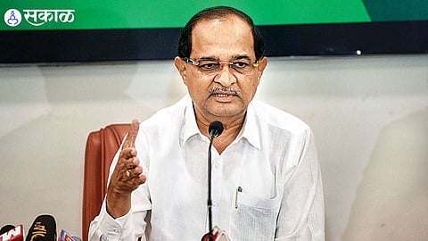 Radhakrishna Vikhe-Patil statement Siddeshwar sugar factory will shift Action taken by Govt