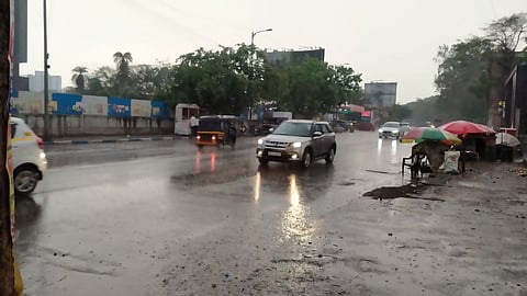 rain Pune Weather department next two days rain predicts monsoon
