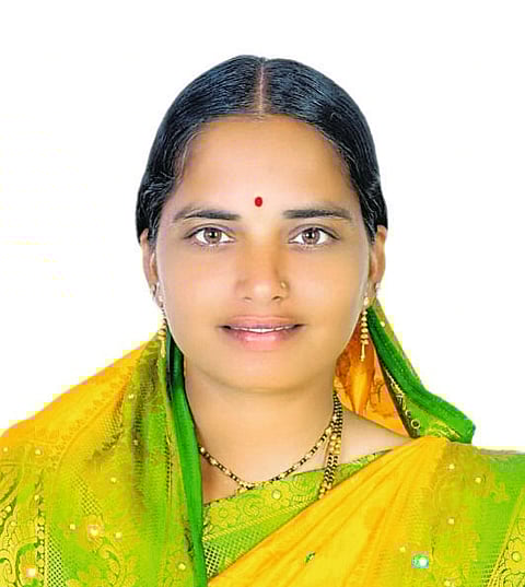 गोजुबावीच्या उपसरपंचपदी सुनीता गावडे बिनविरोध