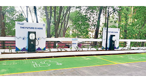 pimple saudagar Park royal society E-Vehicle Charging Station