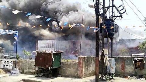 fire at agro company in nagpur hingana midc 2 workers died 20 to 30 workers feared to be trapped