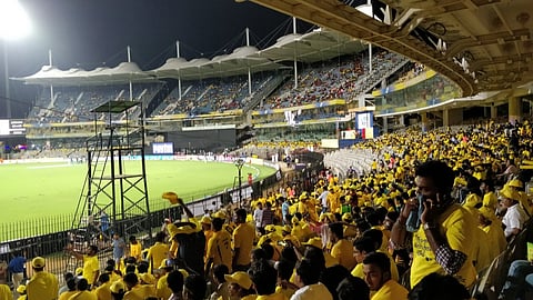 dog-entered-in-stadium-between-chennai-super-kings-and-lucknow-super-giants-ipl-2023 cricket news in marathi kgm00