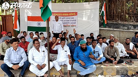 fasting protest by Muslim brothers demanding land for graveyard nashik news