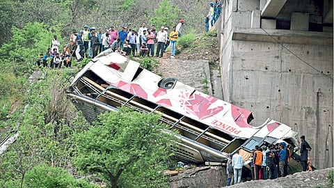 bus went out of control fell into river devotees Vaishno Devi Ten dead 57 injured accident police hospital