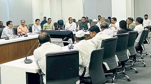 pavana dama affected meeting