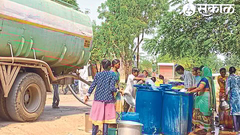 In the eastern part including Kolgaon, the citizens rushed to fill water in the shortage-affected villages.