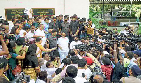 Sharad pawar resign as ncp chief hold till lok sabha election political leaders appeal to withdraw