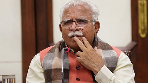 haryana CM Manohar Lal khattar kept under house arrest for 4 hours during a program rak94