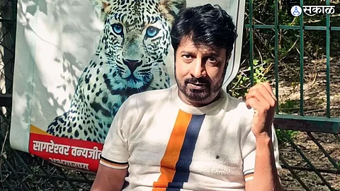 Kiran Mane shared post about hakim chacha role in ravrambha movie and vilas patil in mulgi zali ho serial