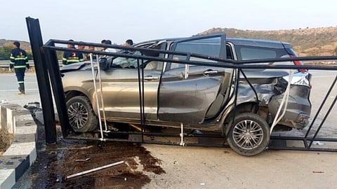 Accident on Samriddhi Highway Chhatrapati Sambhajinagar