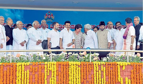 siddaramaiah takes oath karnataka chief minister dk shivakumar as deputy cm
