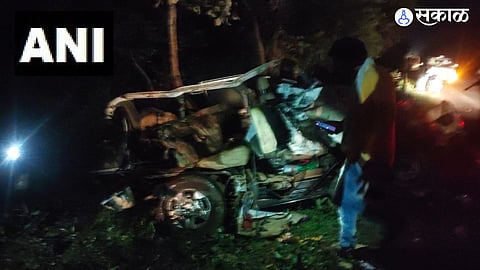 10 killed and one child seriously injured Chhattisgarh Accident