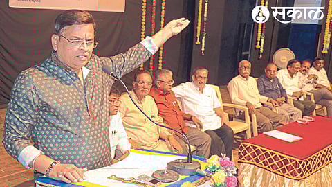 Actor Sharad Ponkshe speaking at a lecture organized by the public library on Monday.