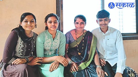 Shraddha Kokate, who was selected as a firefighter in the Indian Army Navy, along with Vaishali Kokate, a laboring farmer woman from Khadangli (T.Sinnar). Neighbors Sheetal Kokate, Omkar Kokate