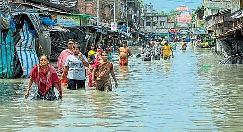 25 lakh people displaced natural calamities disasters in Pakistan and Bangladesh
