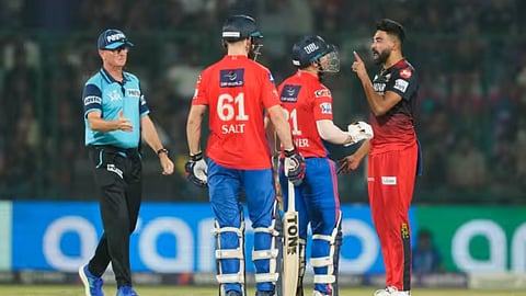 Mohammed Siraj : आरसीबीची पोरं भांडखोरच! सामन्यात पुन्हा गदारोळ, सिराजच्या कृतीने मैदानात उडाली खळबळ