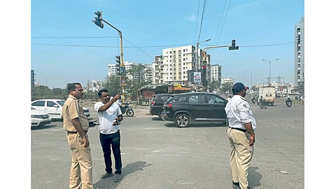 Wakad Signal