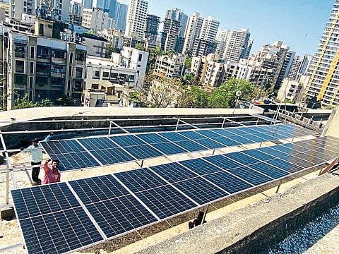 पालिकेच्या गोरेगाव कार्यालयावरही सौरऊर्जा प्रकल्प