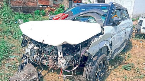 Accident On Nagpur-Jabalpur National Highway Death fathers daughter two injured police