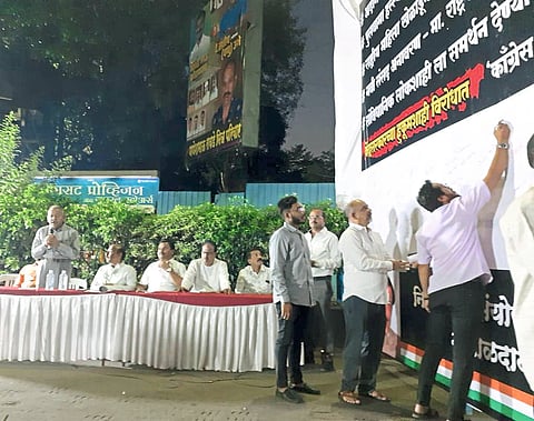 स्वाक्षरी मोहिमेला
नागरिकांचा मोठा प्रतिसाद