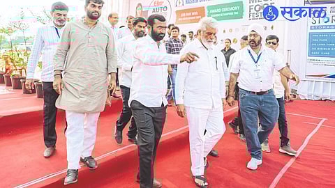 Guardian Minister Dada Bhuse came to visit the Auto and Logistics Expo on Friday.