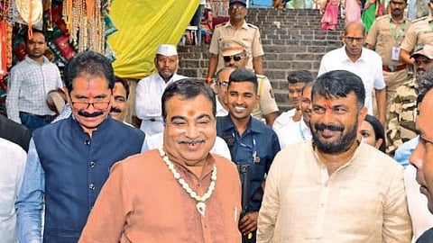 Job for youth if tourism promoted Hemant Patil demand to nitin Gadkari nanded