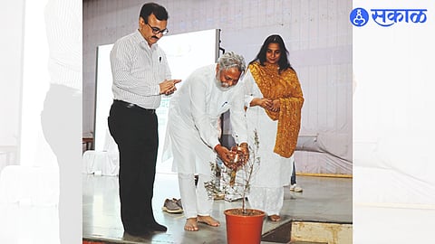 International water expert Dr. Rajendra Singh. while auspiciously starting the Aviral Godavari program by adding water to Tulsi plant.