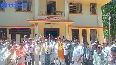 MLA Anil Patil, former MLA Sahebrao Patil, cheering after the election of the newly appointed Speaker and Deputy Speaker.