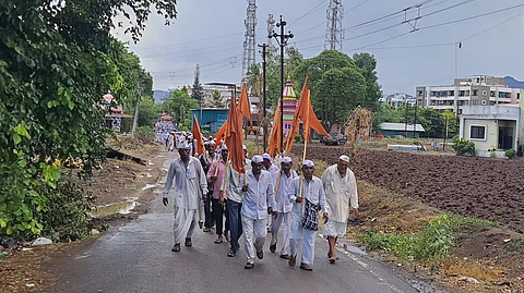 major disaster was averted Ashadhi wari 2 warkari who drowned canal were saved wari palkhi sohala pandharpur culture