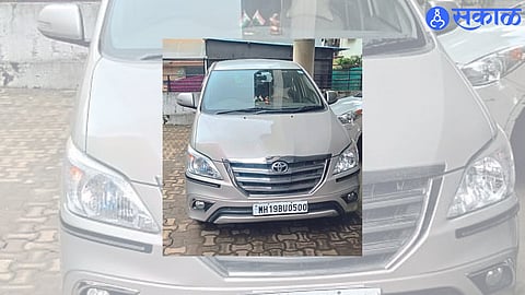 Jalgaon: Stolen car.