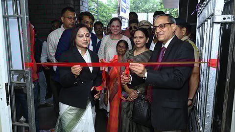 legal service and mediation center opening