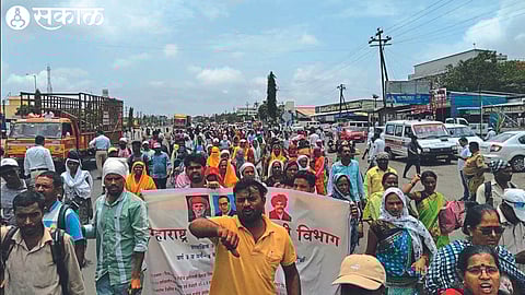 Birhad march on foot on the highway