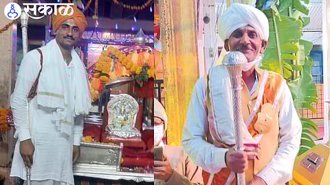 Nivrutti Maharaj Memane and Sagar Maharaj Daund