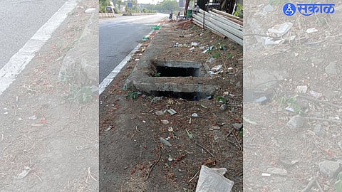 There is no cover on the closed drains from Vavi Ves to Khandoba Nala