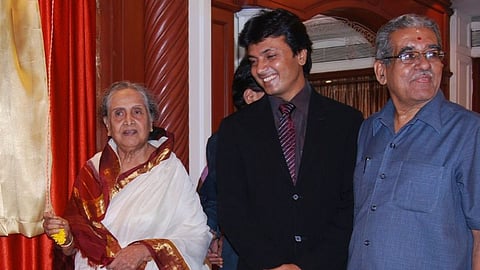 milind gawali wrote emotional post on sulochana latkar