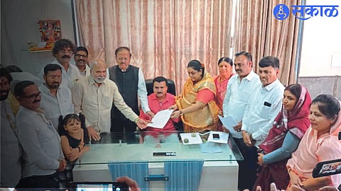 Vaishali Varade confirmed as deputy mayor of dhule news