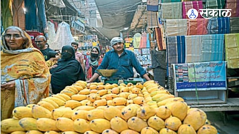 Inflation peaks in Pakistan Rate 38 percent for first time since 1947