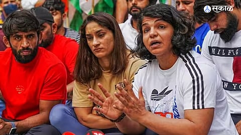 Wrestlers Protest Sakshi Malik