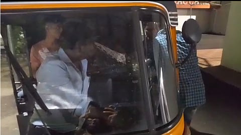 Death Body in Rickshaw