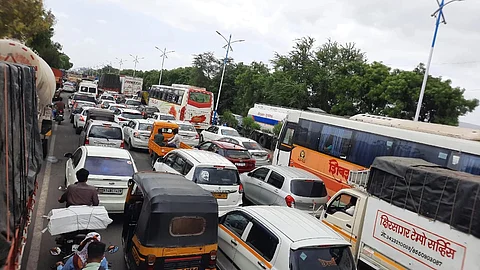 Solapur Highway Traffic