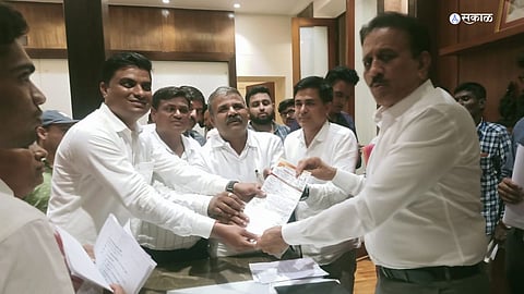 Primary teacher transfer policy Long term solutions Girish Mahajan education pune