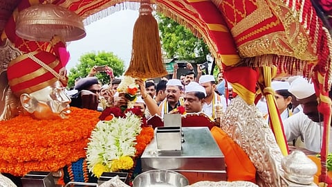 shri sant gajanan maharaj palkhi