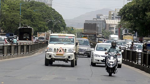 Private Vehicle in BRT Route