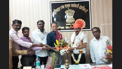 Tahsildar Sanjay Khadtare